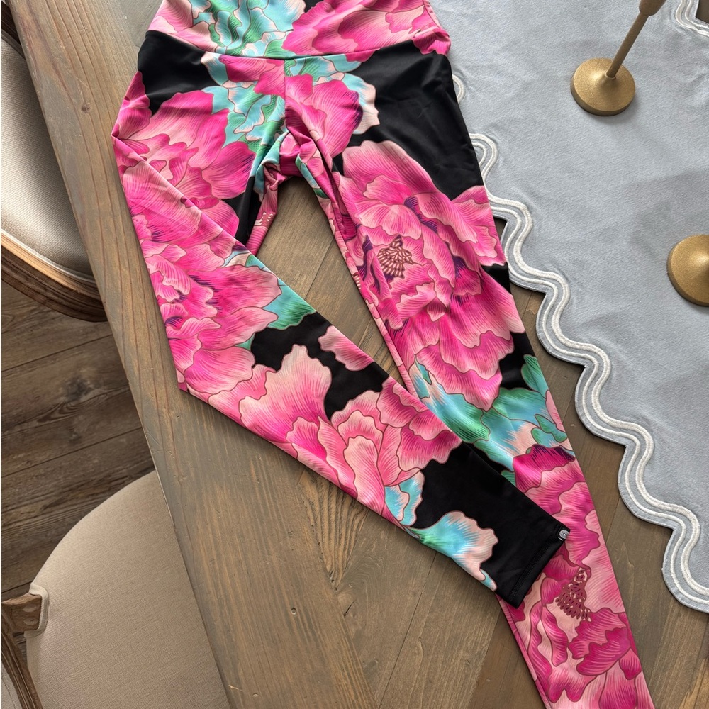Onzie Jardin Leggings